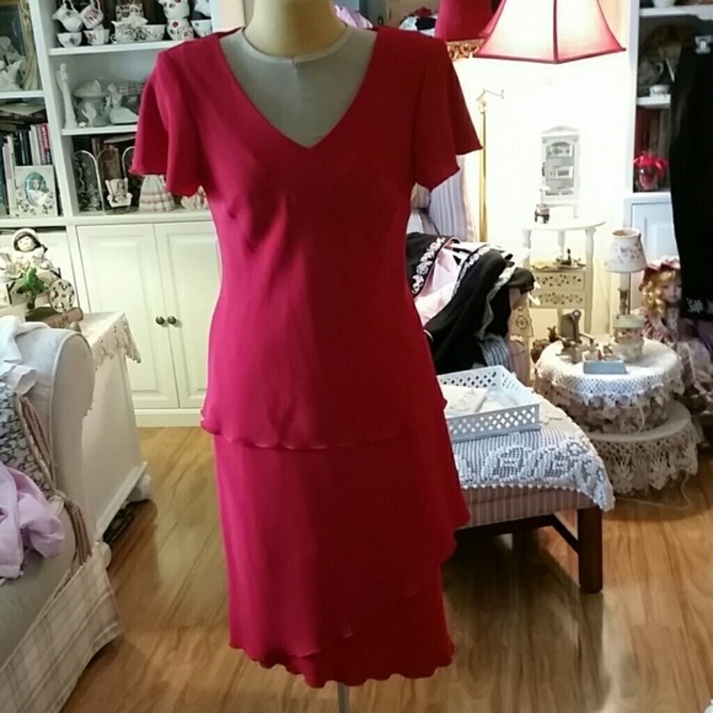 Red 2 pc skirt set